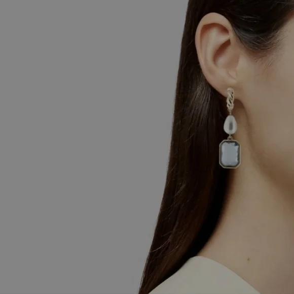 Mignonne Gavigan - Leonie Dangle Gem Gold Tone - Picture 6 of 7